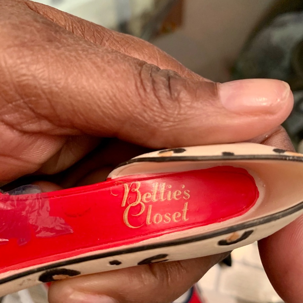 Miniature Shoe Collection - Picture 4 of 5